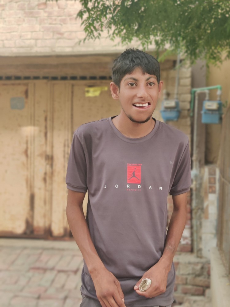 سوہنے لوگ