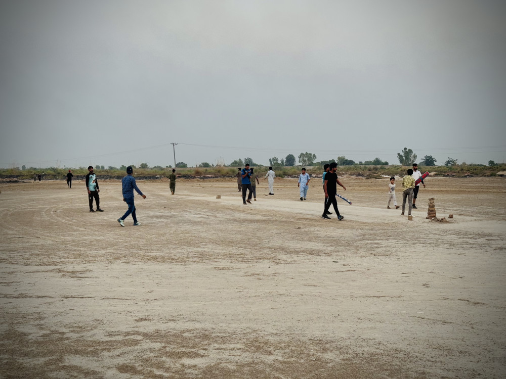 cricket ground chak 144